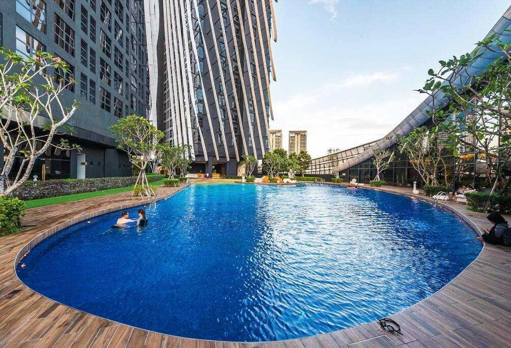 Arte Mont Kiara Bright & Airy 2br