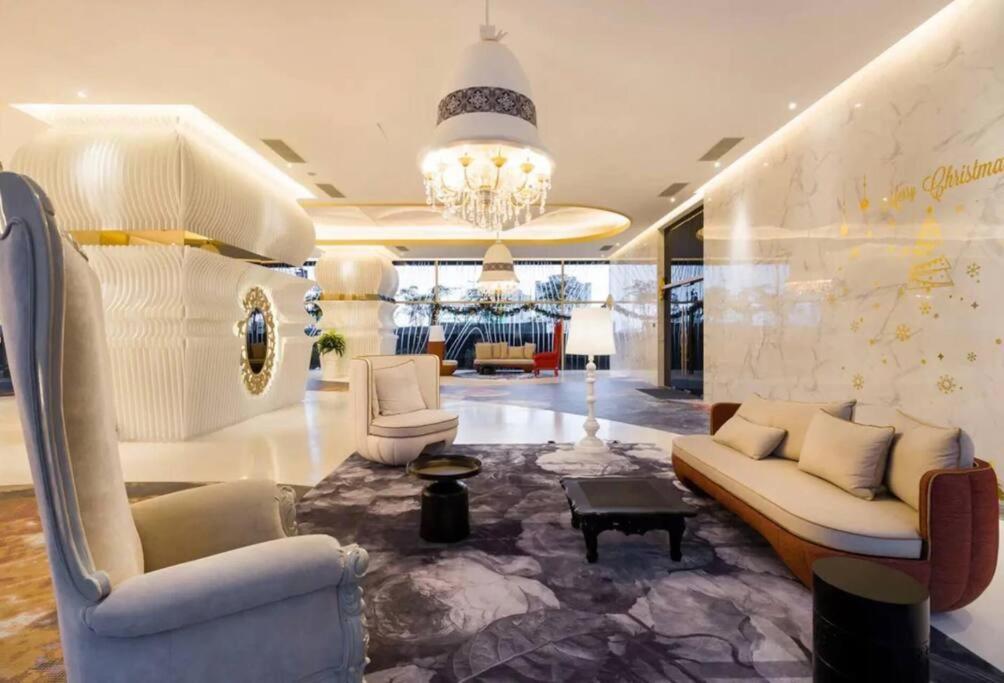 Pangsapuri Arte Mont Kiara Bright & Airy 2br *