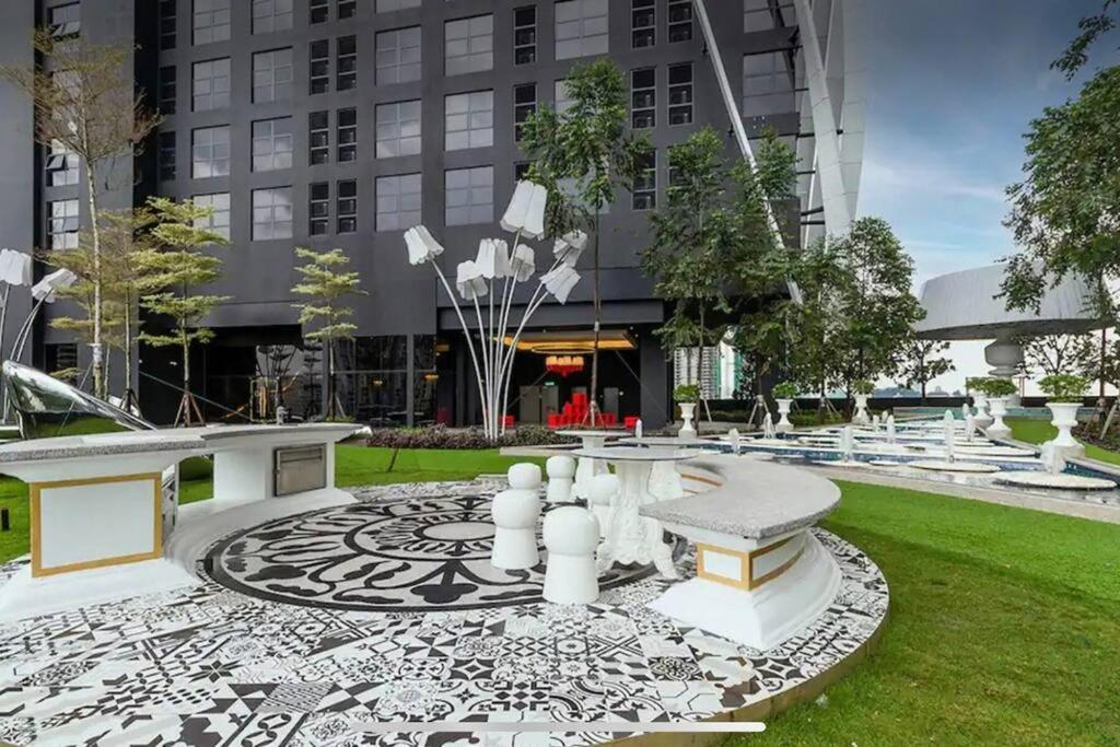 Arte Mont Kiara Bright & Airy 2br